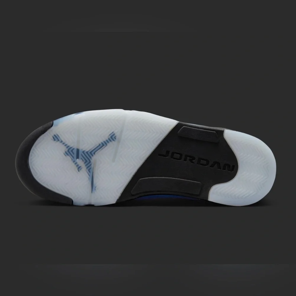 ❌SOLD❌ Nike Air Jordan 5 Retro “UNC” sneakers, New in Box, M13 - Picture 5 of 9